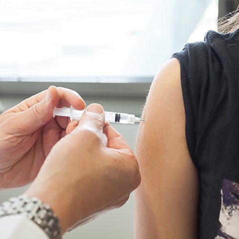 flu-vaccination-img-1 flu-vaccination-img-1